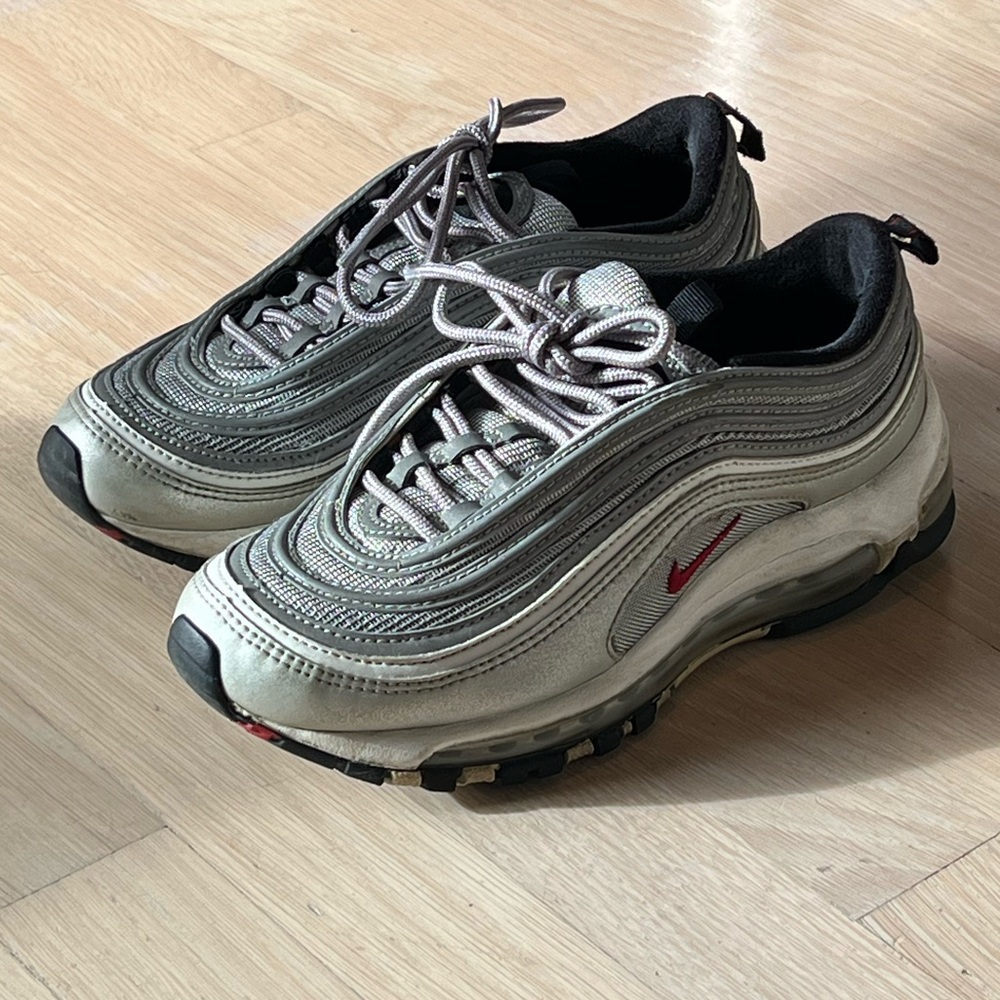Nike Silver Bullet Sneakers Women Size 6